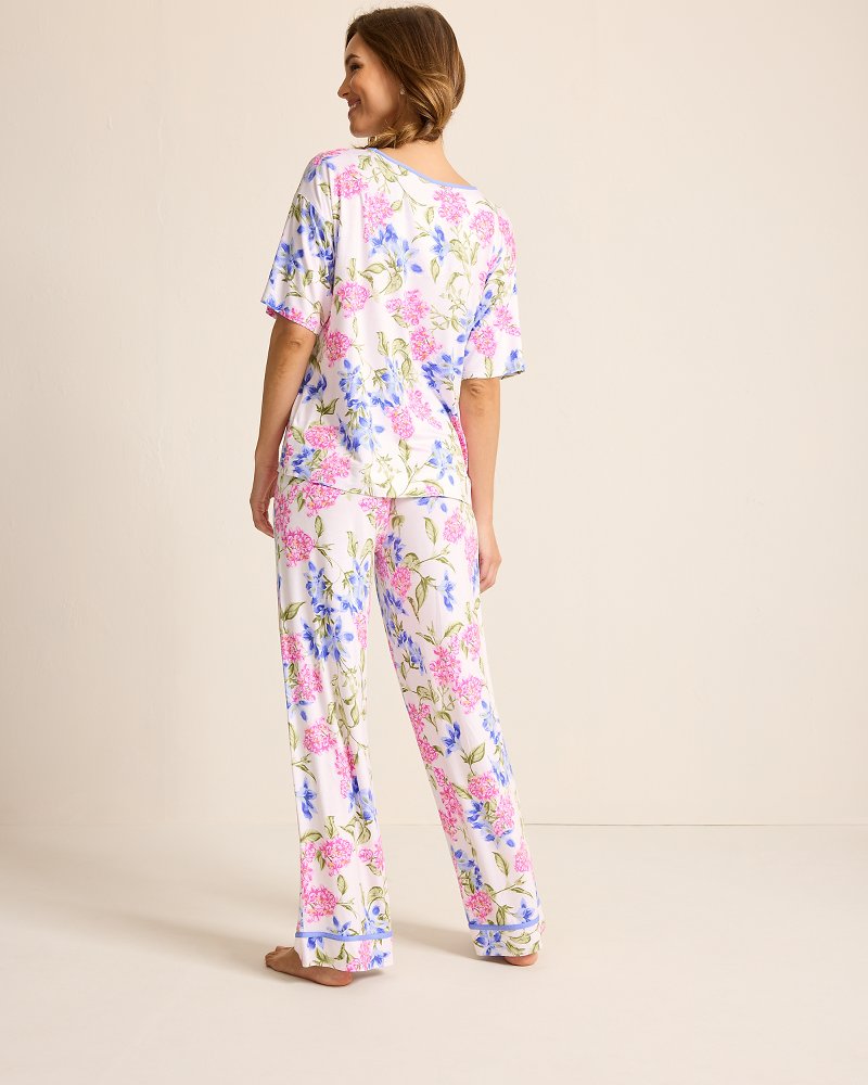 Tommy Bahama Sale - Jersey V-Neck Top & Pants Pajama Set