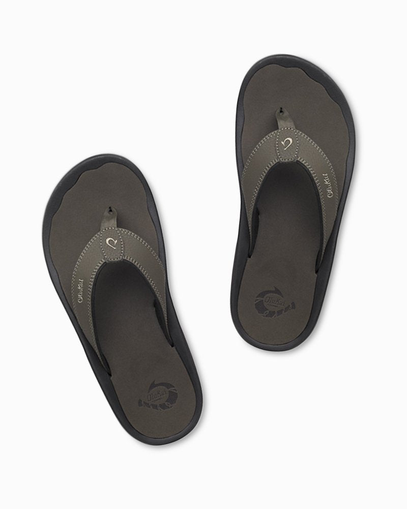 Tommy Bahama Essential - OluKai® 'Ohana Sandals