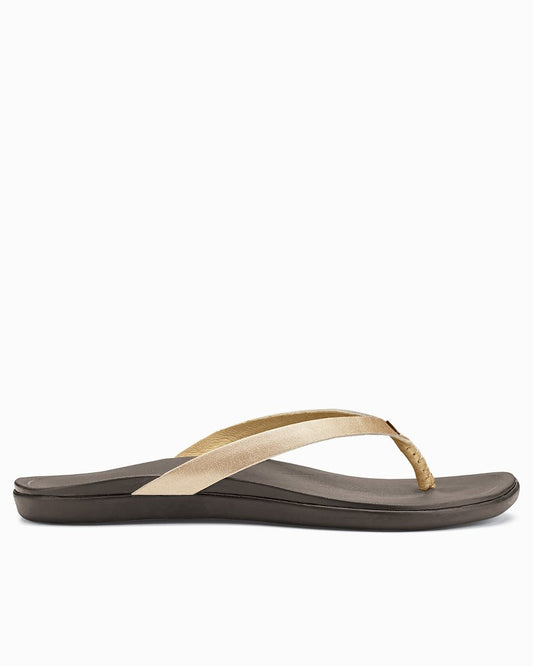 Tommy Bahama Essential - OluKai® Ho'ōpio Leather Sandals