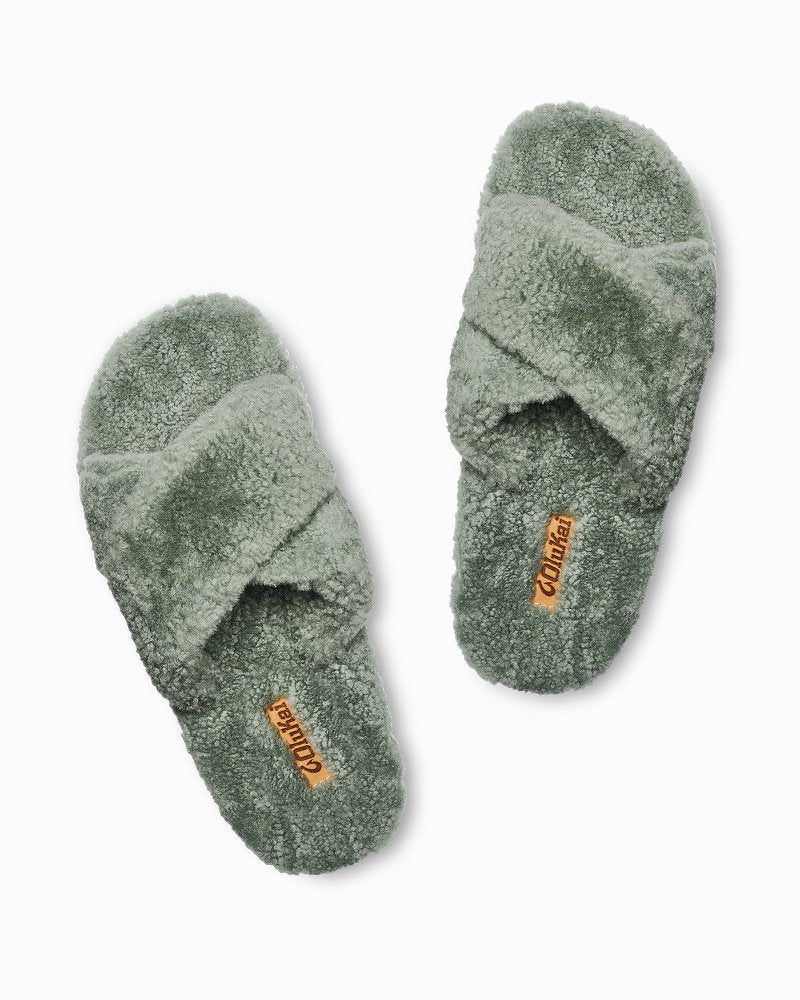 Tommy Bahama Recommended - OluKai® Hila Heu Slippers