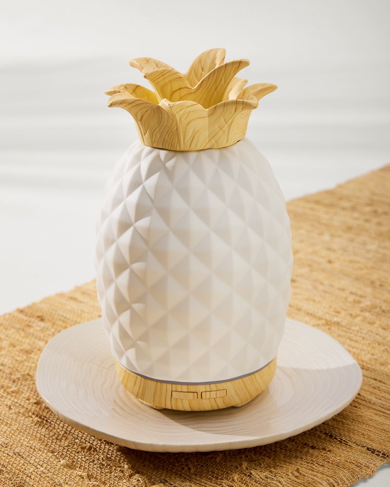 Tommy Bahama Quality - Island Blend Ceramic Pineapple Diffuser