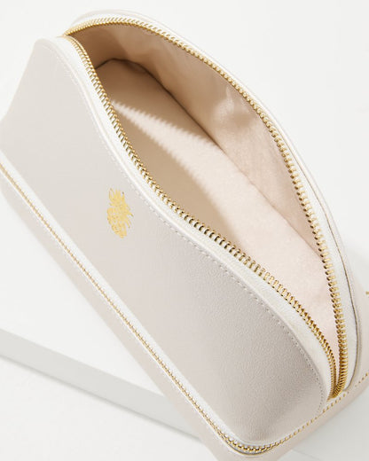 Tommy Bahama Featured - Abby Pearl Pineapple Travel Organizer