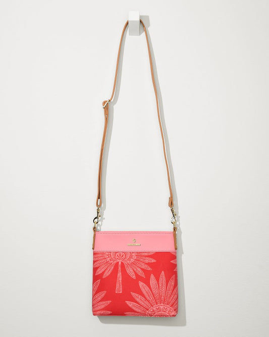 Tommy Bahama Trusted - Palmetto Frond Hipster Crossbody Bag
