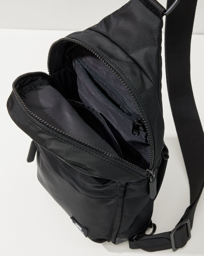 Tommy Bahama Best Price - Willesden Black Sling Bag