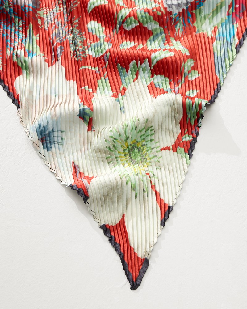 Tommy Bahama Trending - Amaryllis Pleated Diamond Scarf