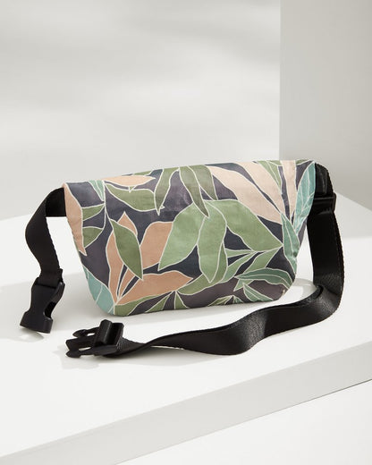 Tommy Bahama New - Aloha Collection Cusco Mini Hip Pack