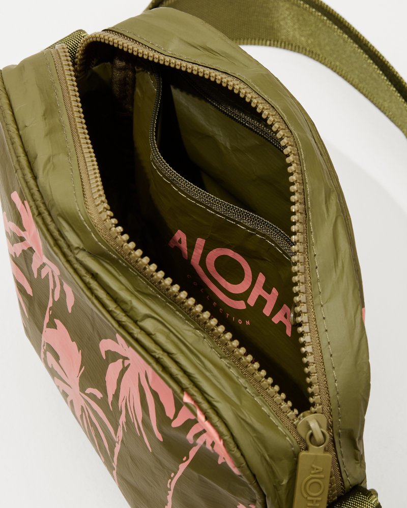 Tommy Bahama Great Value - Aloha Collection Paumalu Le Tour Crossbody