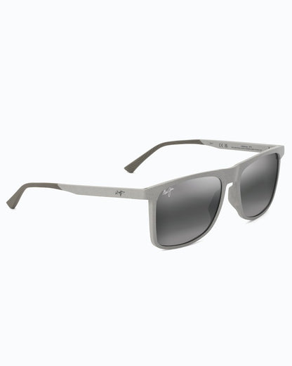 Tommy Bahama Signature - Makamae Sunglasses by Maui Jim®