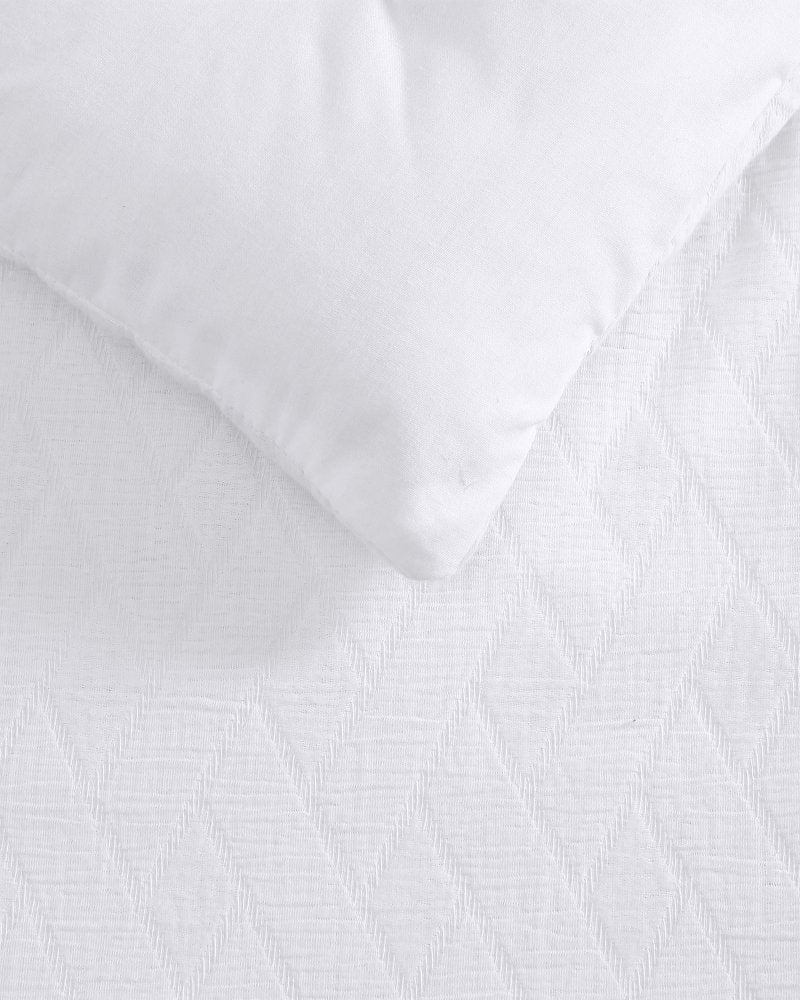 Tommy Bahama Special Offer - Wicker Woven 3-Piece King Comforter Set