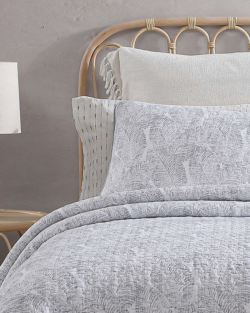 Tommy Bahama Hot Sale - Water Leaves 2-Piece Twin Quilt Set
