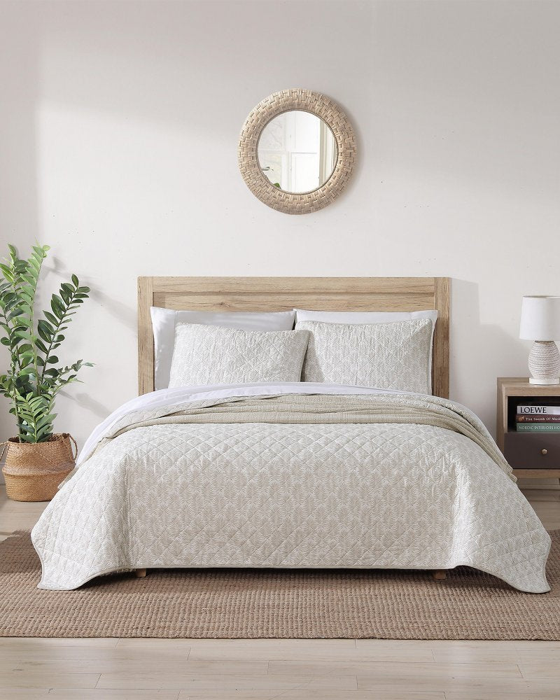 Tommy Bahama Value - Bahama Fronds Reversible 3-Piece Full/Queen Quilt Set