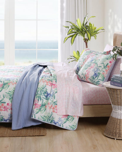 Tommy Bahama Recommended - Island Orchid Reversible 3-Piece King Quilt Set