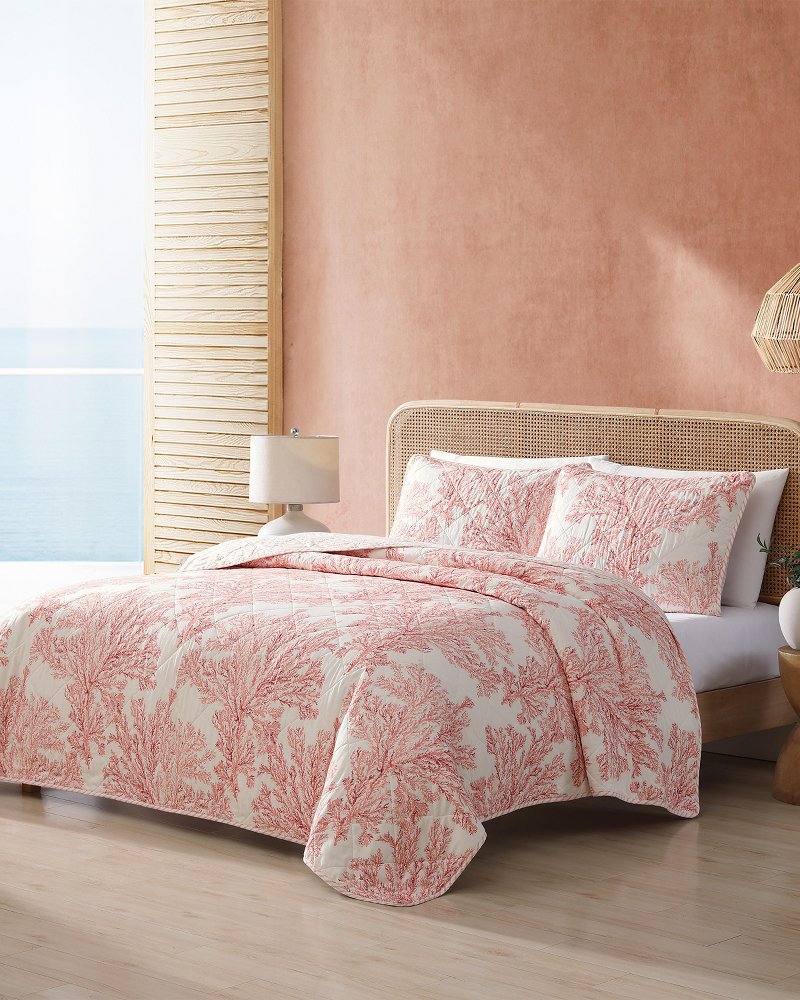 Tommy Bahama Value - Coral Garden Reversible 3-Piece Full/Queen Quilt Set