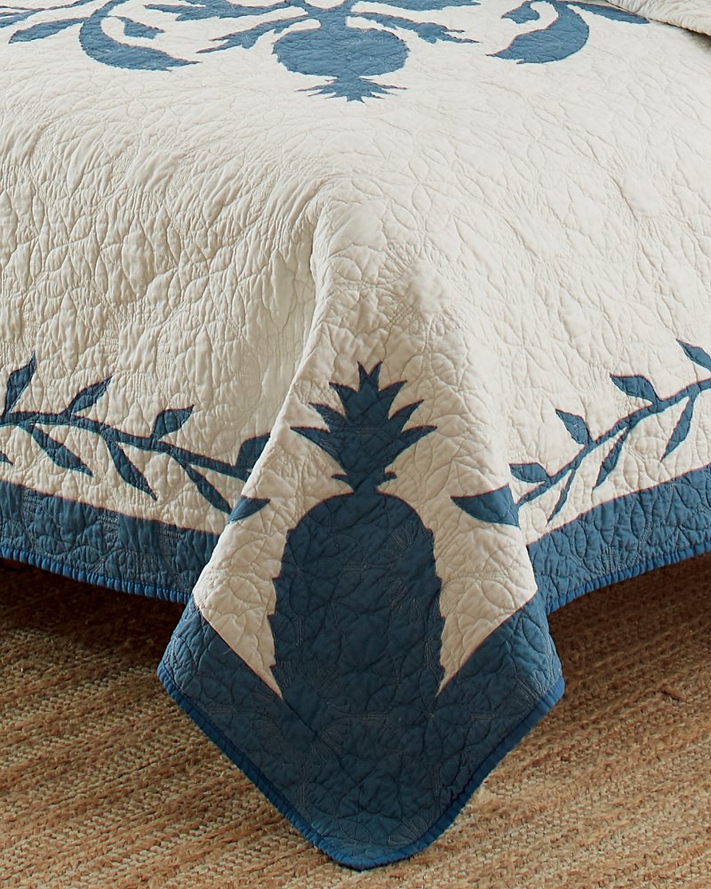 Tommy Bahama Signature - Aloha Pineapple King Quilt