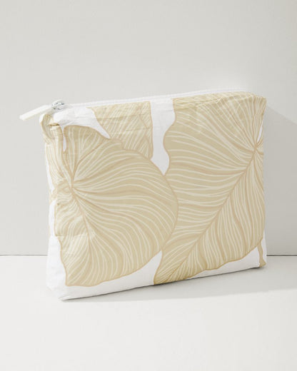 Tommy Bahama Deals - Aloha Collection Launu Small Pouch