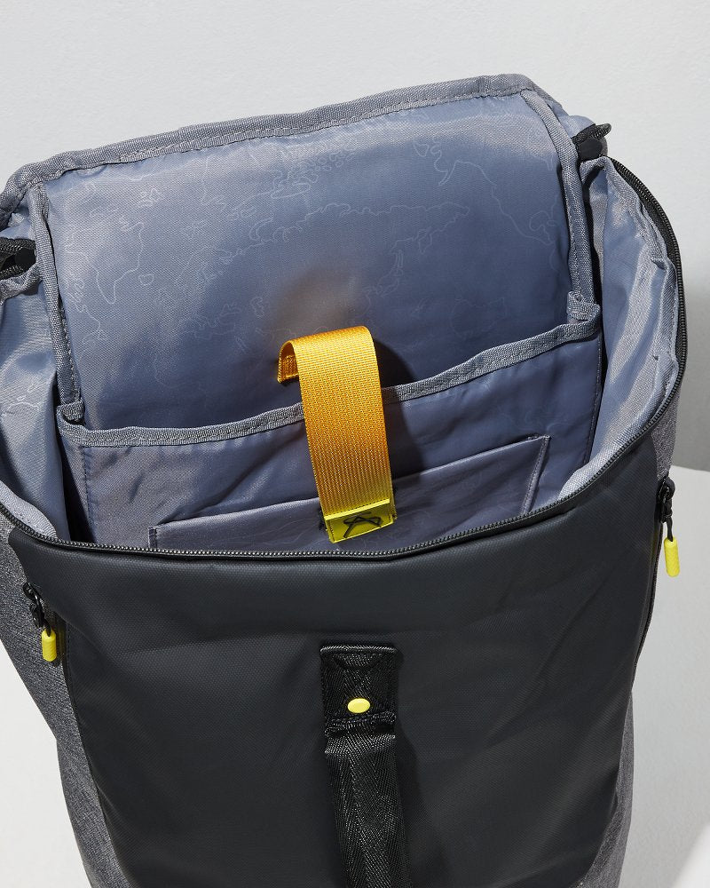 Tommy Bahama Top Pick - Samsara Weekender Travel Backpack