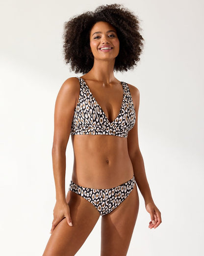 Tommy Bahama Quality - Palm Modern® Safari Cat V-Neck Bikini Top