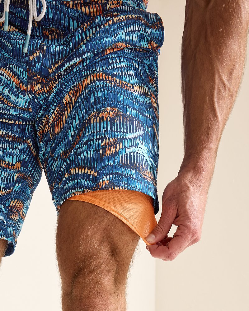 Tommy Bahama Recommended - Baja Monte Rio Geo 9-Inch Boardshorts
