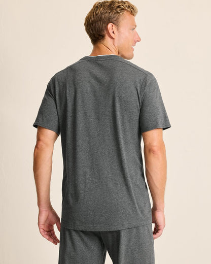 Tommy Bahama Trusted - Jersey Short-Sleeve V-Neck T-Shirt