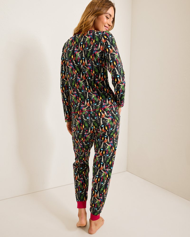 Tommy Bahama Trusted - Holiday Parrot V-Neck & Pants Family Pajama Set