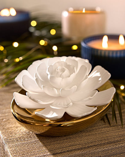 Tommy Bahama Hot Sale - Island Blend Porcelain Flower Diffuser